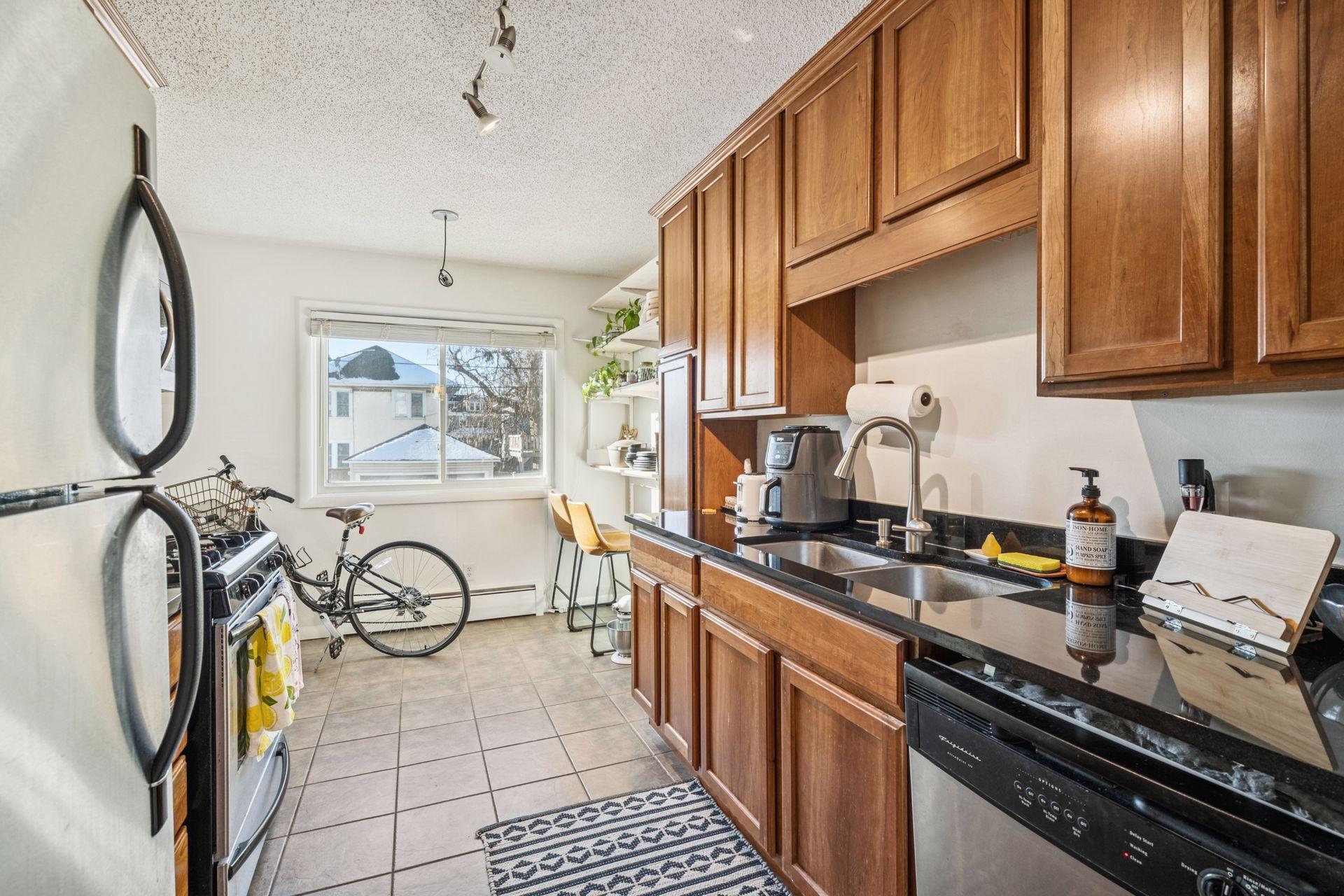 3446 Pleasant Avenue, Unit 7 Minneapolis, MN 55408 - Photo 5 of 25