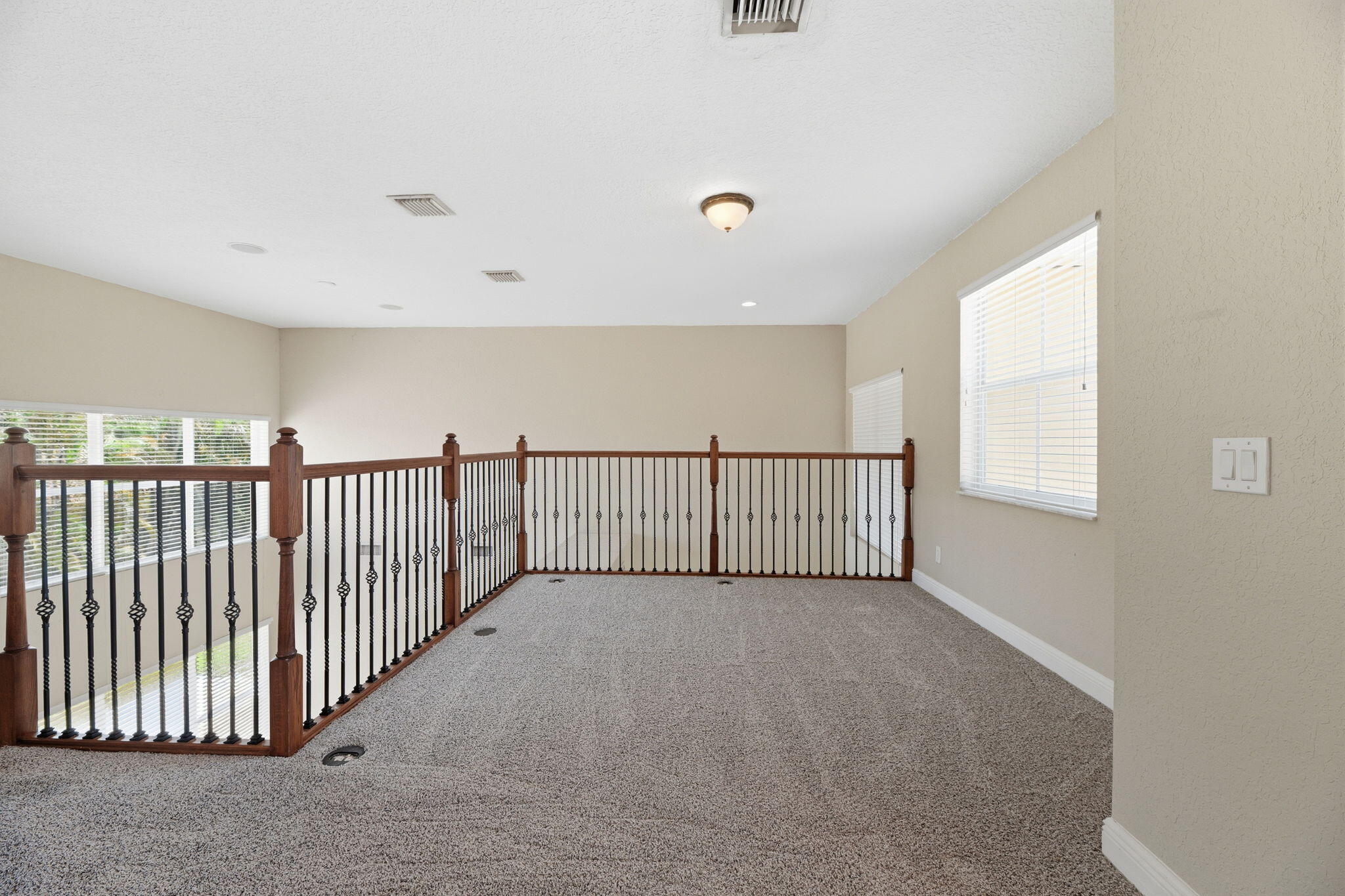 126 Magnolia Way Jupiter, FL 33469 - Photo 18 of 37 ListerPros_013