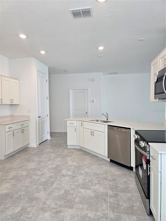 1767 Foreman Road Eagle Lake, FL 33839 - Photo 3 of 30