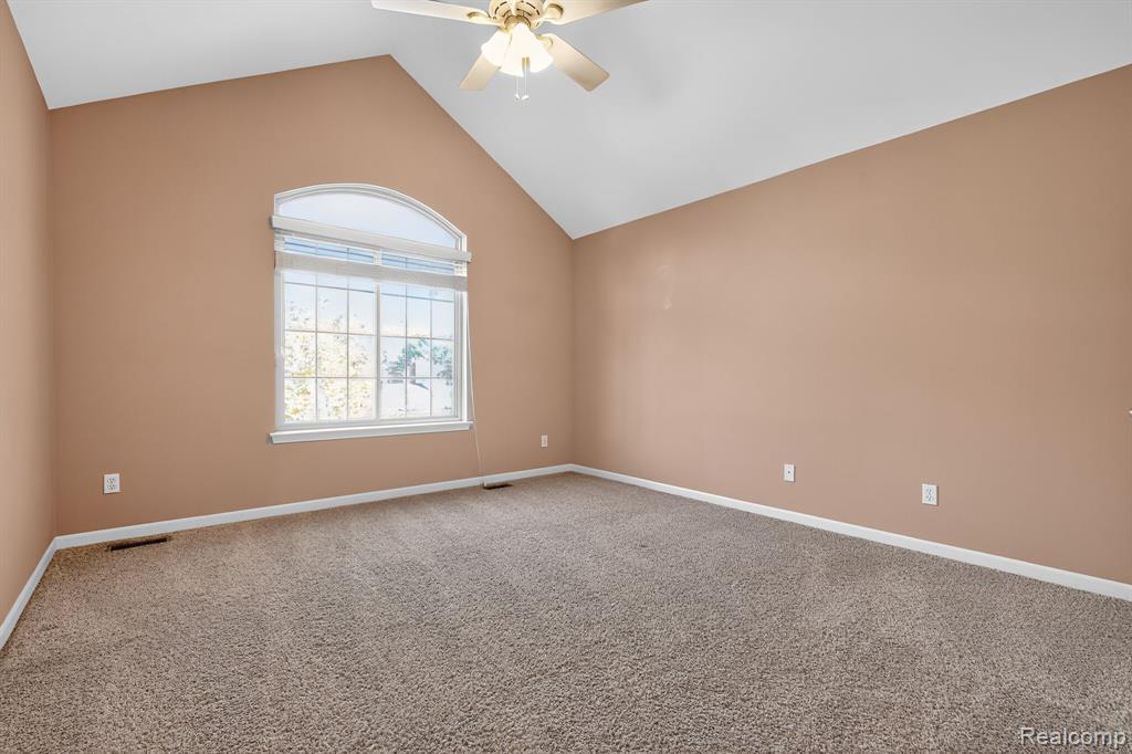 1838 Mackwood Road Rochester, MI 48307 - Photo 31 of 50
