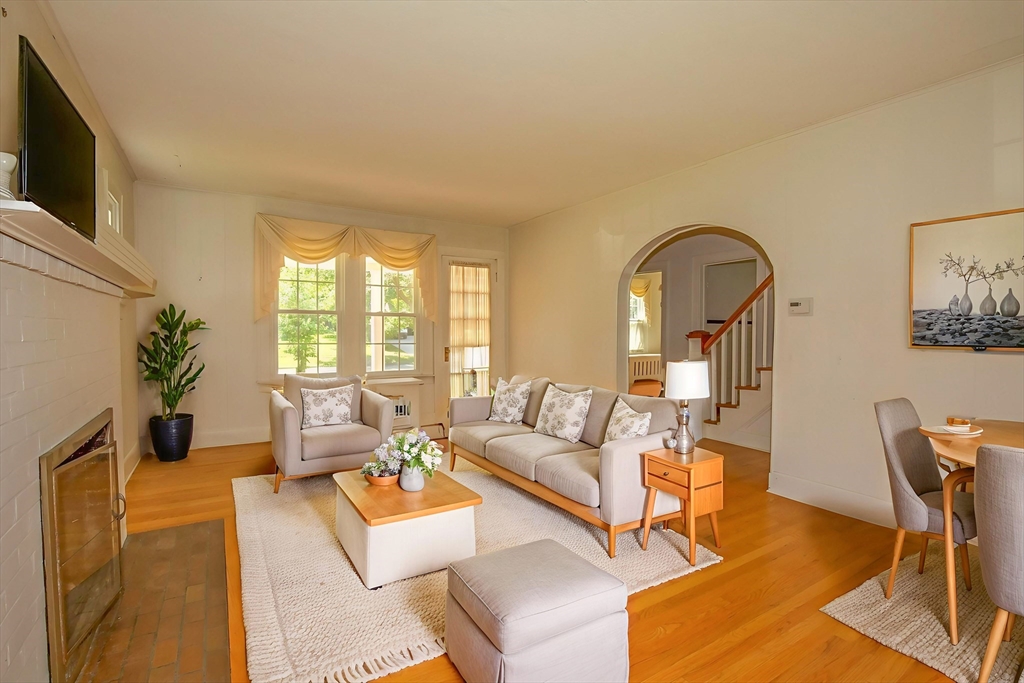 408 Maple Road Longmeadow, MA 01106 - Photo 11 of 30