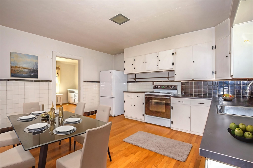 408 Maple Road Longmeadow, MA 01106 - Photo 9 of 30