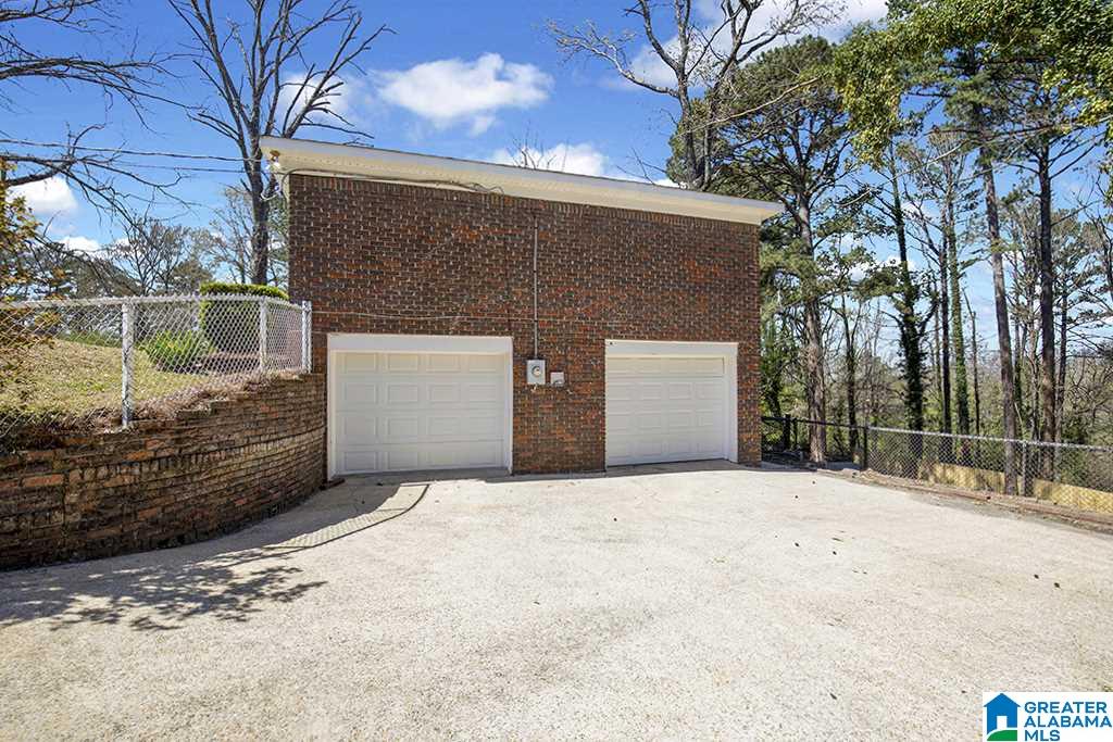 1332 High Point Terrace Birmingham, AL 35235 - Photo 2 of 19