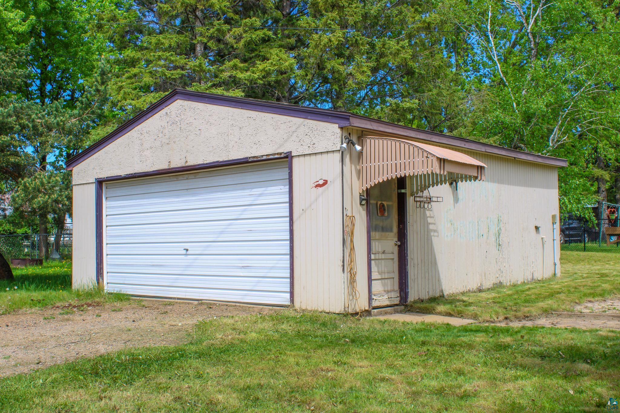 423 East 38th Street Hibbing, MN 55746 - Photo 15 of 38