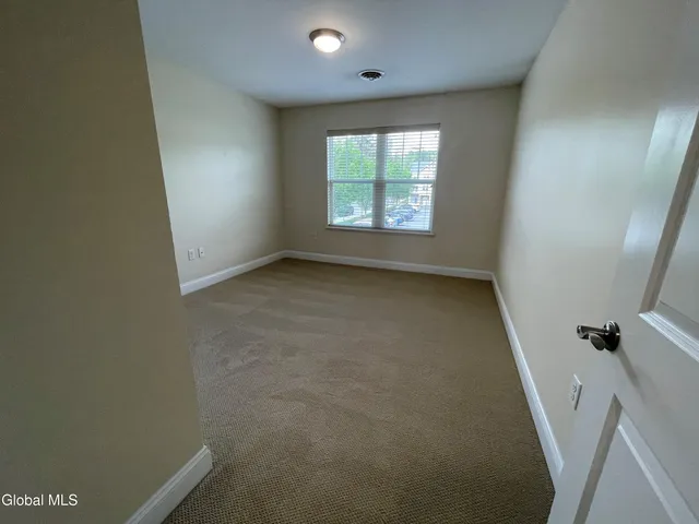 $1,725 | 74 Weibel Avenue, Unit 13SR202, Saratoga Springs, NY 12866