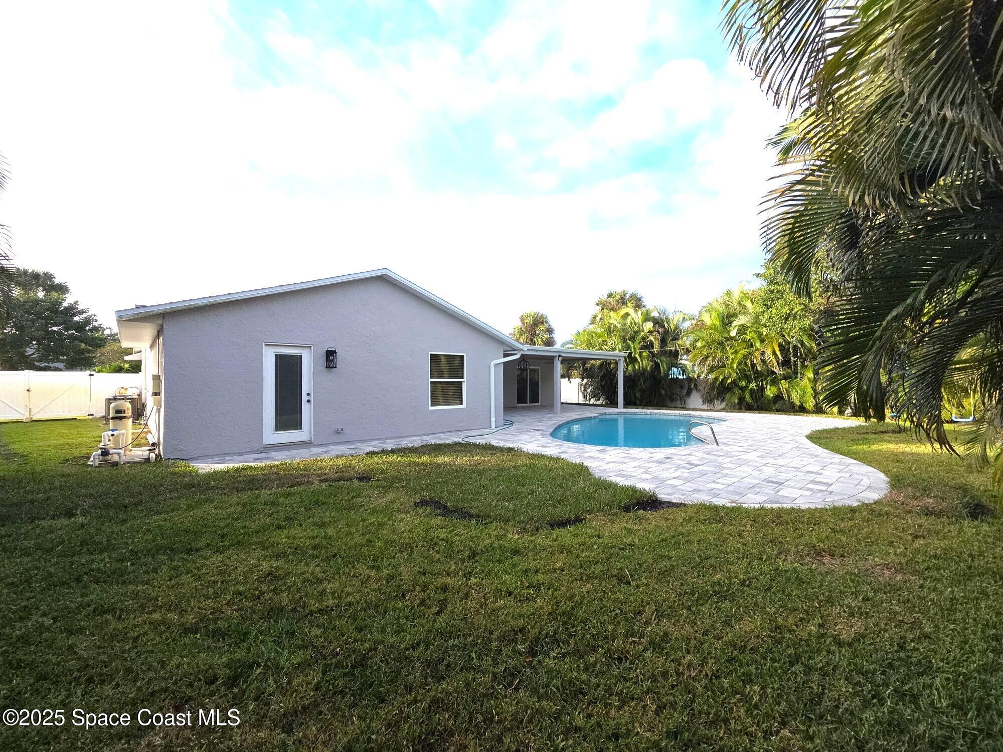 190 Sea Crest Drive Melbourne Beach, FL 32951 - Photo 14 of 16 Backyard