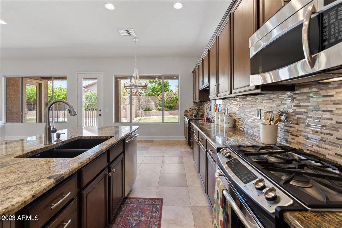 Kitchen 2