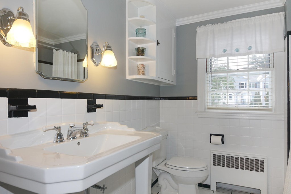 24 Ledgewood Road Winchester, MA 01890 - Photo 13 of 29 Gallery Image 13
