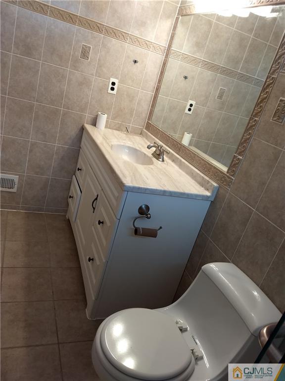 21 Rutledge Court East Brunswick, NJ 08816 - Photo 15 of 20 Gallery Image 15