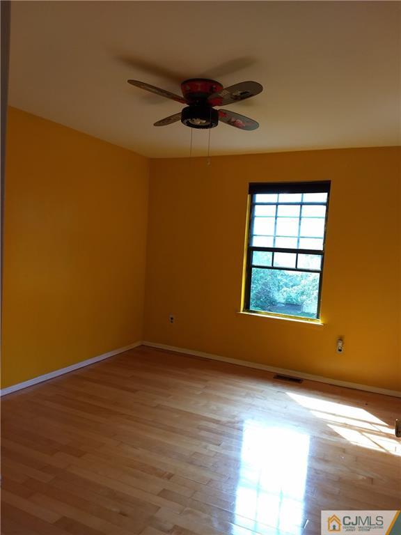 21 Rutledge Court East Brunswick, NJ 08816 - Photo 16 of 20 Gallery Image 16