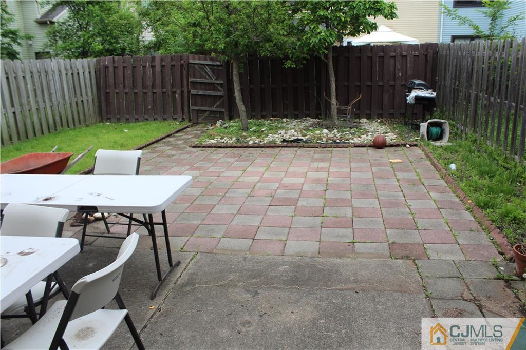 21 Rutledge Court East Brunswick, NJ 08816 - Photo 19 of 20 Gallery Image 19