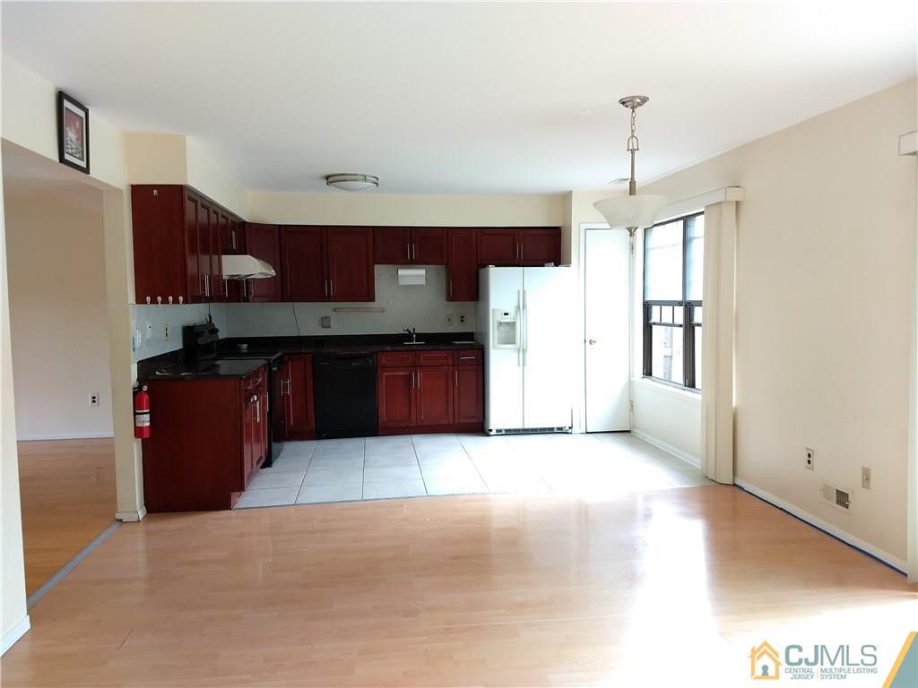 21 Rutledge Court East Brunswick, NJ 08816 - Photo 4 of 20 Gallery Image 4