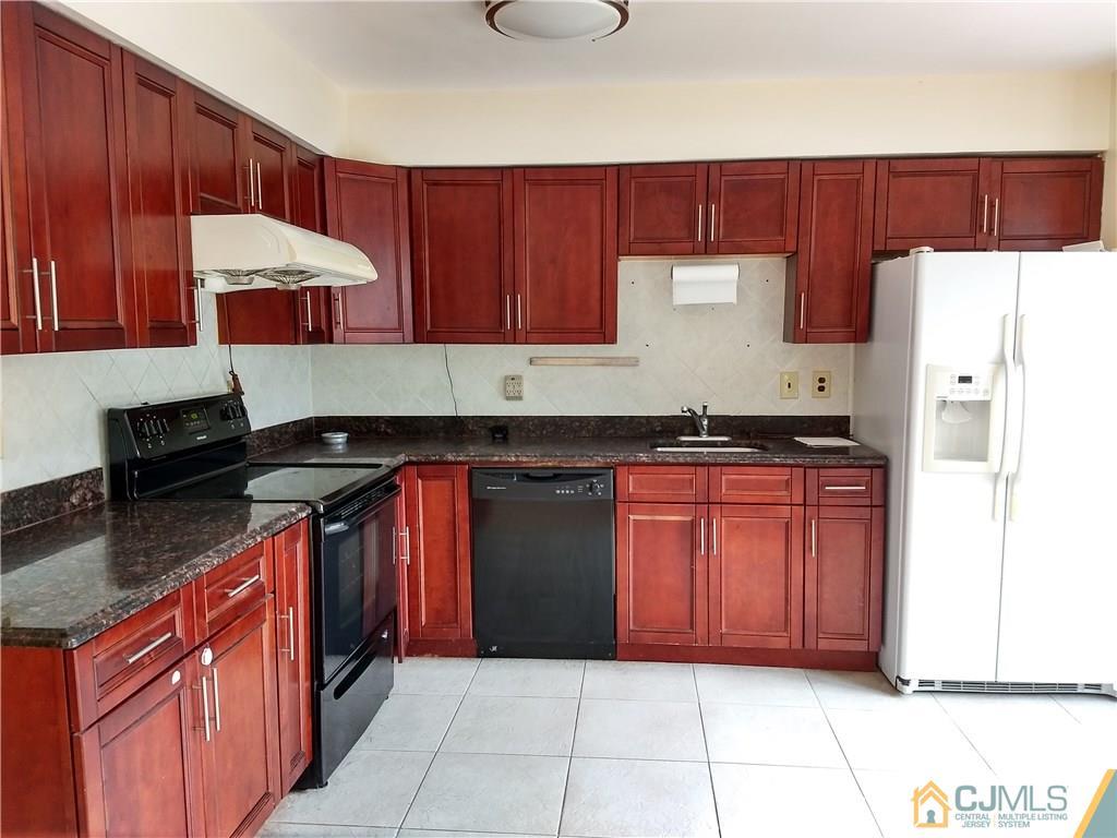 21 Rutledge Court East Brunswick, NJ 08816 - Photo 5 of 20 Gallery Image 5