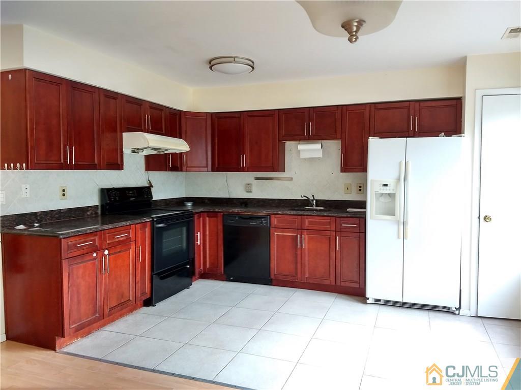 21 Rutledge Court East Brunswick, NJ 08816 - Photo 6 of 20 Gallery Image 6