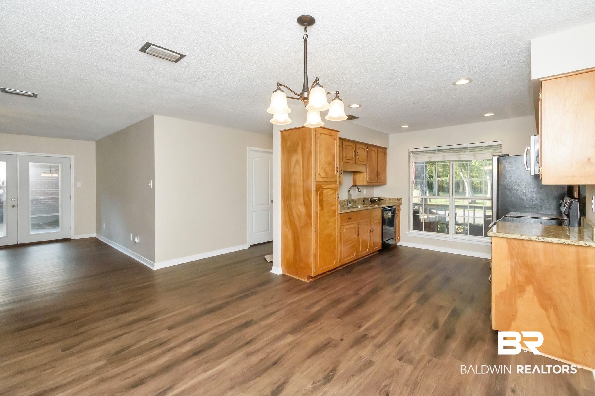 5605 Bentley Court Mobile, AL 36609 - Photo 6 of 27