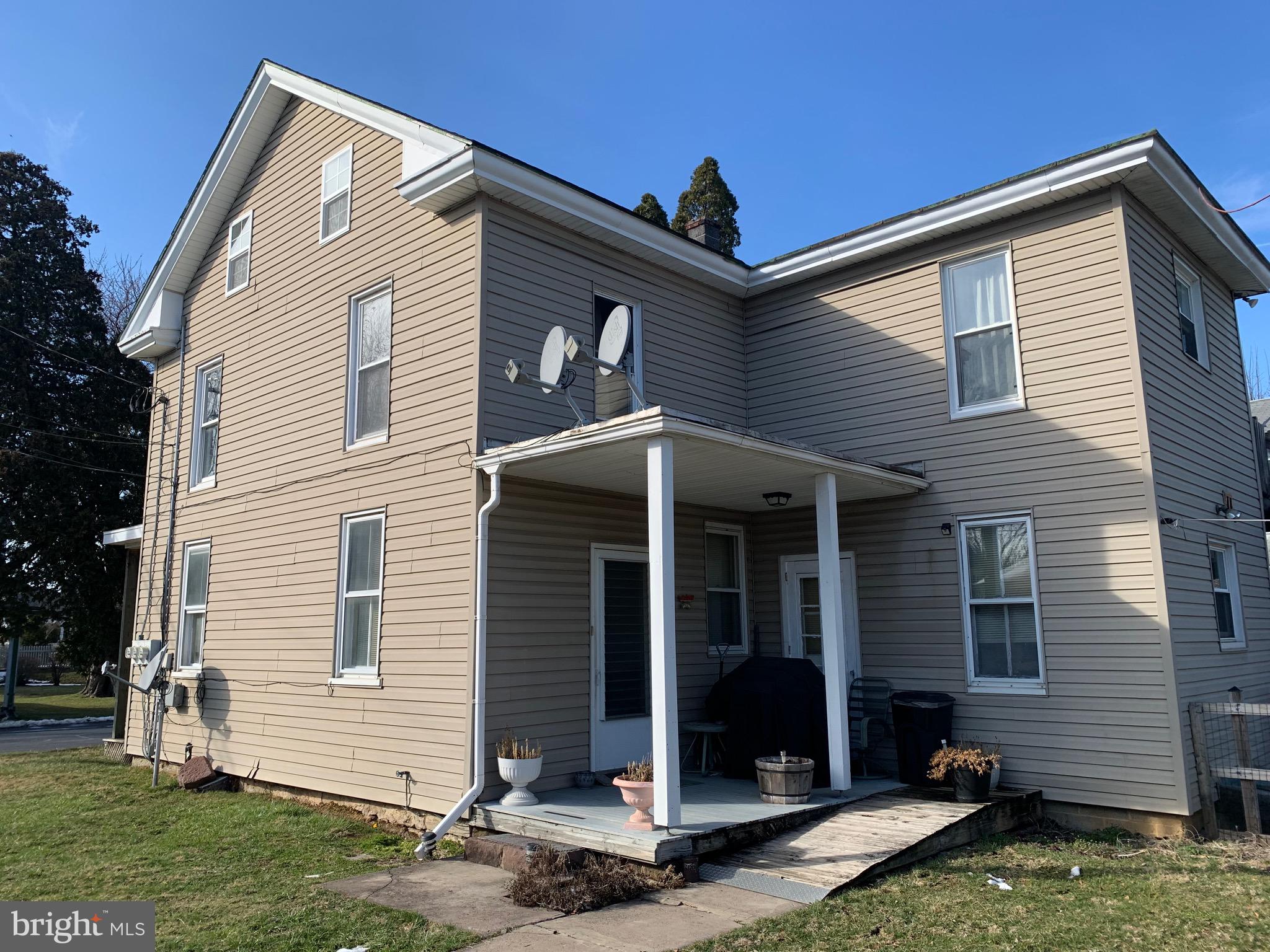 26 North Zinns Mill Road Lebanon, PA 17042 - Photo 1 of 14