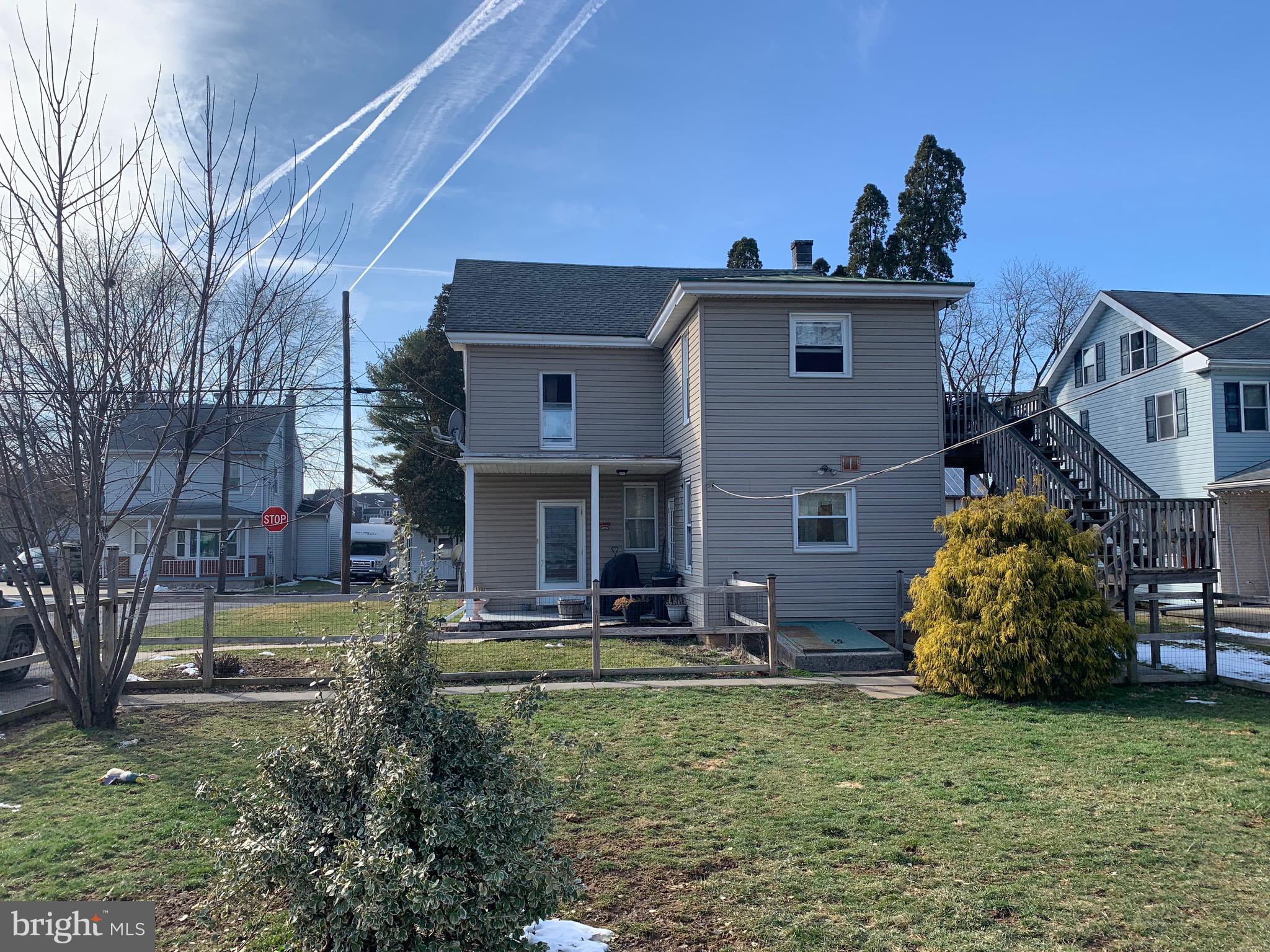 26 North Zinns Mill Road Lebanon, PA 17042 - Photo 2 of 14