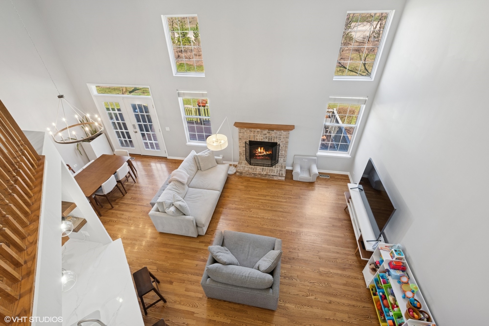 54 Andover Circle Northbrook, IL 60062 - Photo 5 of 26 a living room with furniture and a fireplace