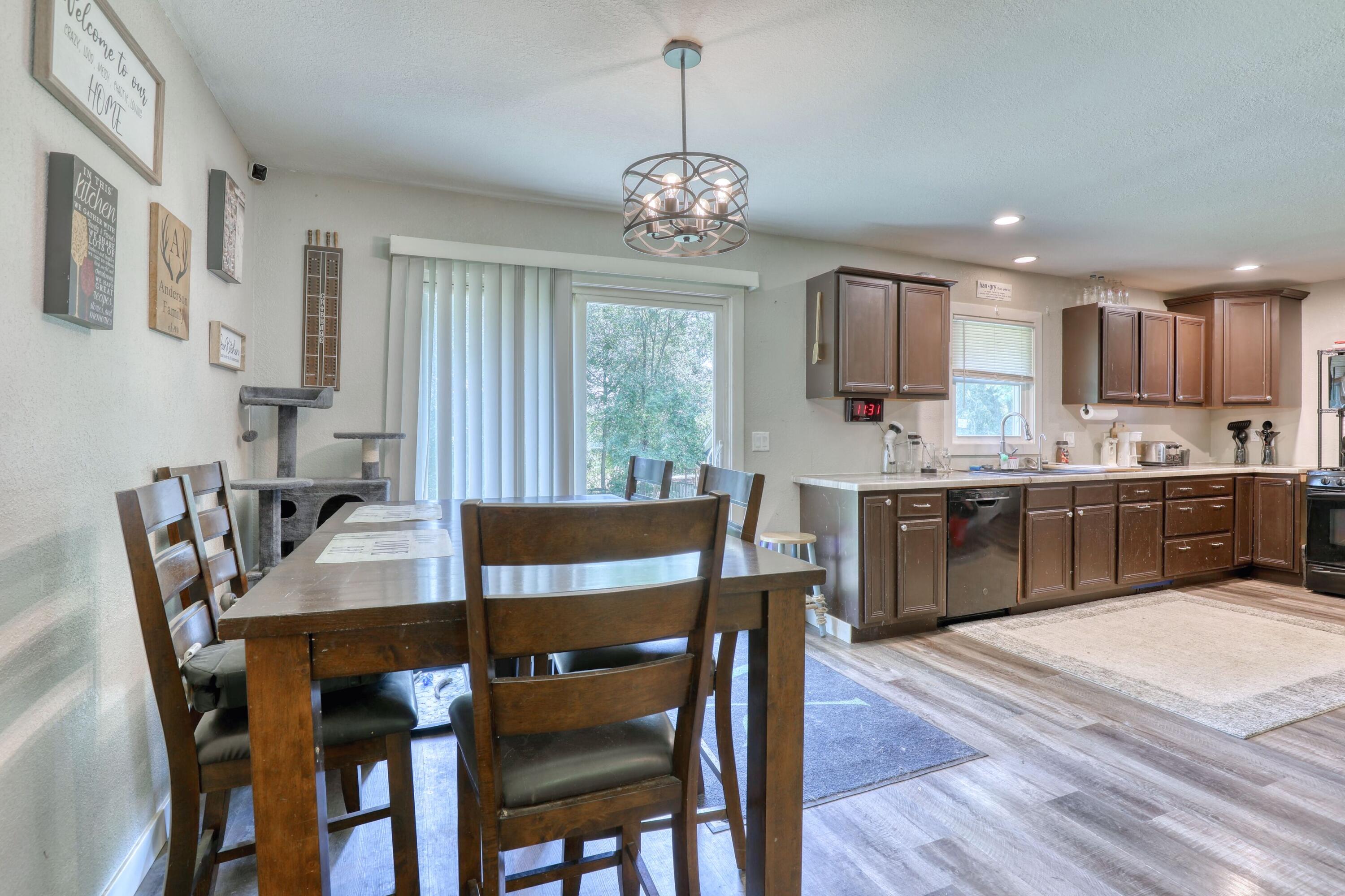 2840 Church Road Jackson, WI 53037 - Photo 6 of 25 Kitchen and Dining Area
