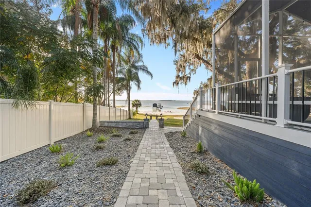 $849,900 | 15340 Southeast 140th Avenue Road, Weirsdale, FL 32195