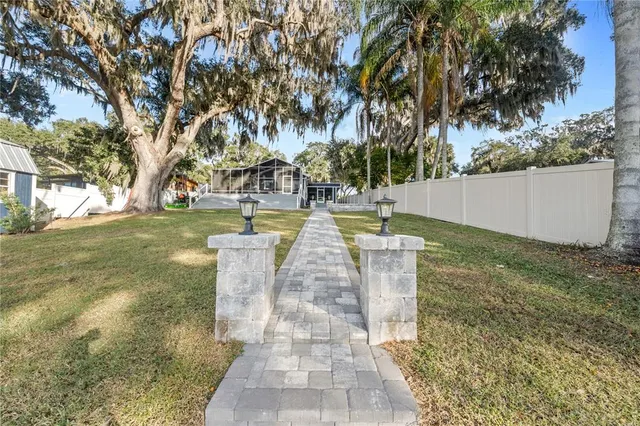 $849,900 | 15340 Southeast 140th Avenue Road, Weirsdale, FL 32195