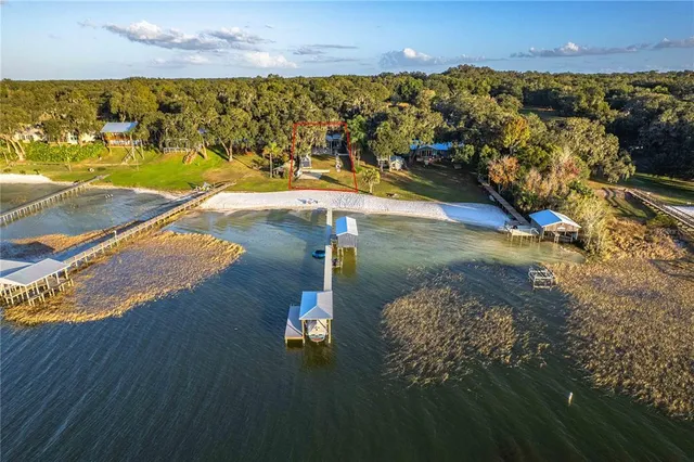 $849,900 | 15340 Southeast 140th Avenue Road, Weirsdale, FL 32195