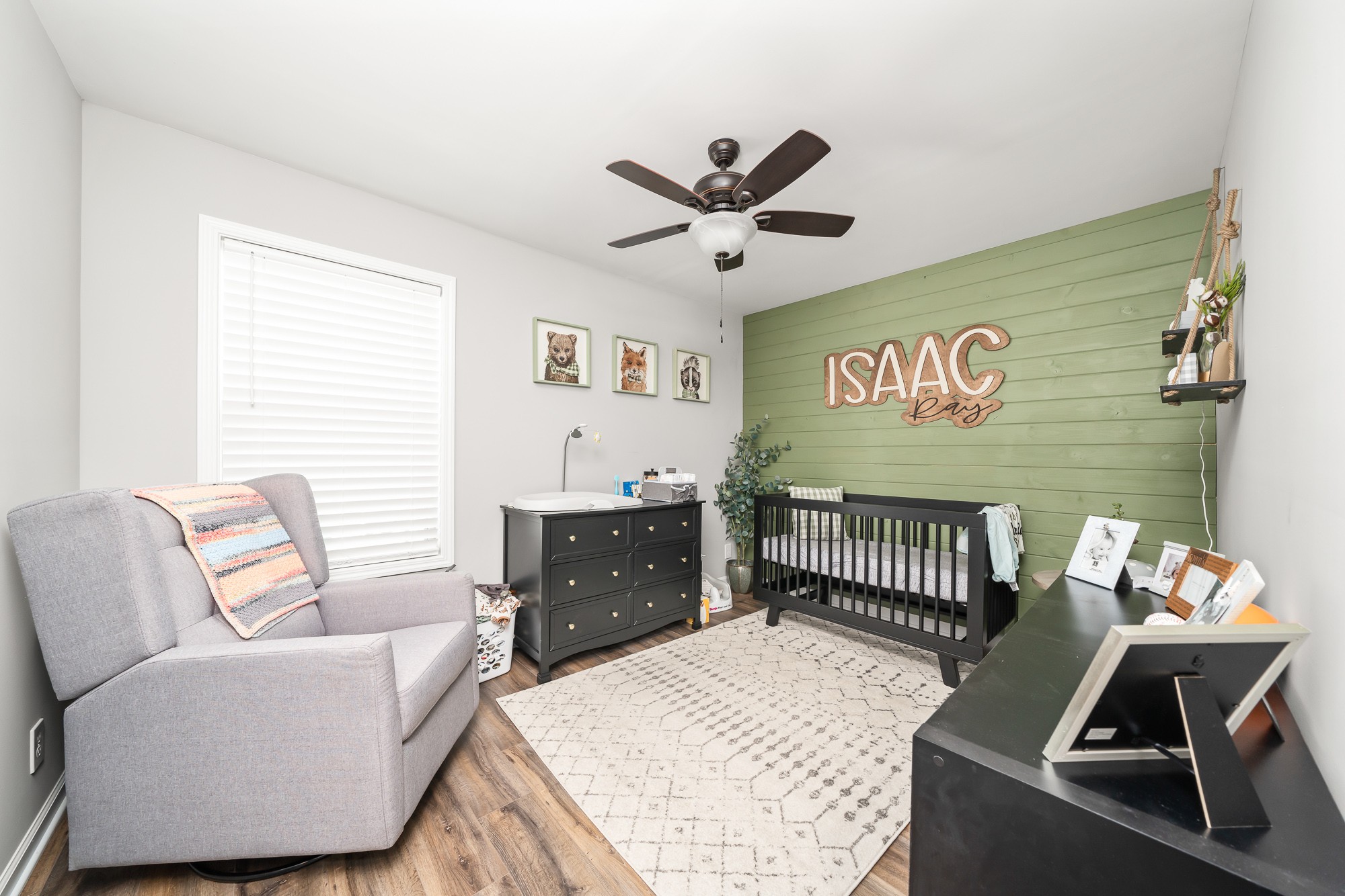 8606 Fredonia Road Manchester, TN 37355 - Photo 22 of 29 a living room with furniture