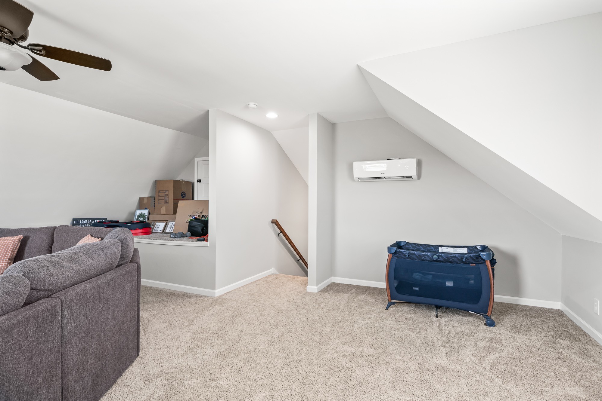 8606 Fredonia Road Manchester, TN 37355 - Photo 28 of 29 a living room with furniture and a ceiling fan