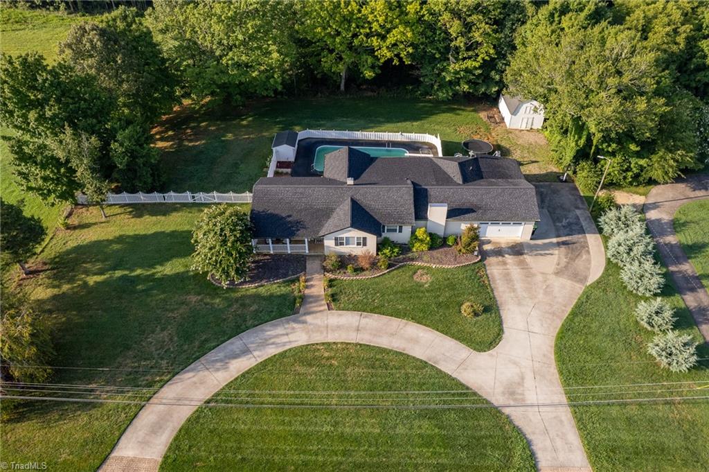 241 Arnold Road Lexington, NC 27295 - Photo 34 of 37