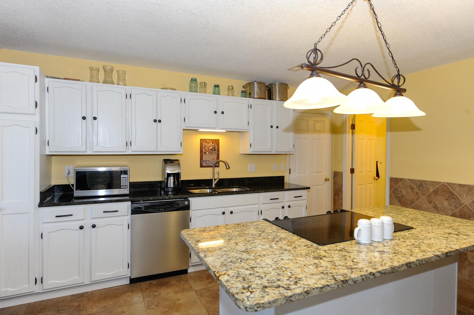 444 Disco Loop Road Friendsville, TN 37737 - Photo 10 of 40 Granite counters