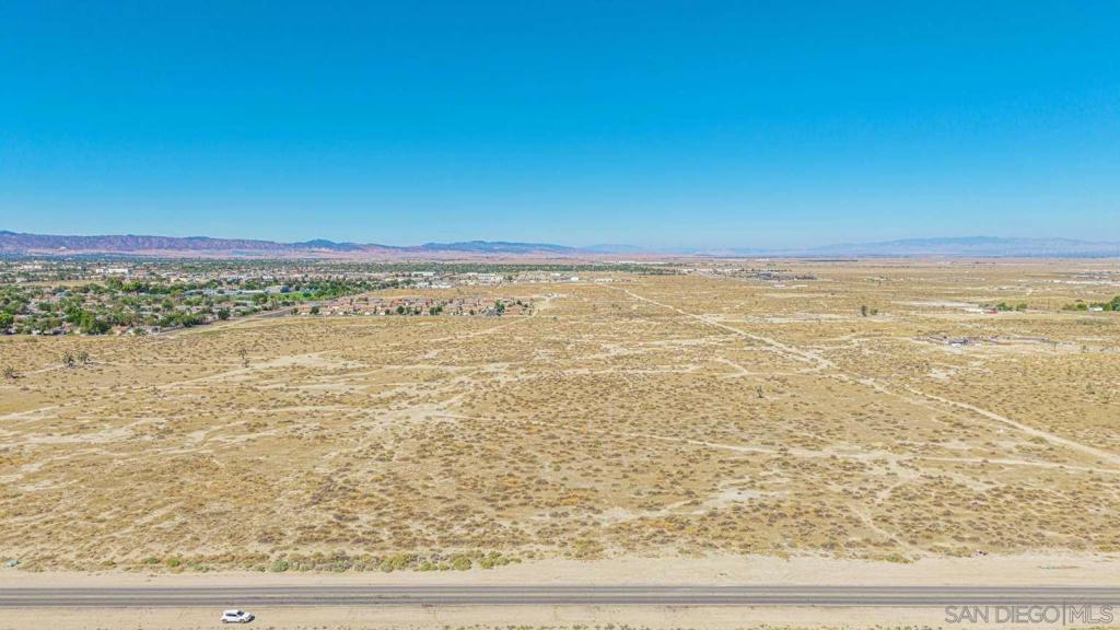 0 Challenger Way Lancaster, CA 93535 - Photo 18 of 43 a view of an ocean