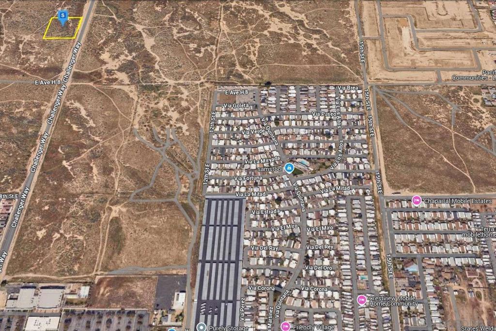 0 Challenger Way Lancaster, CA 93535 - Photo 37 of 43 a bathroom with a shower