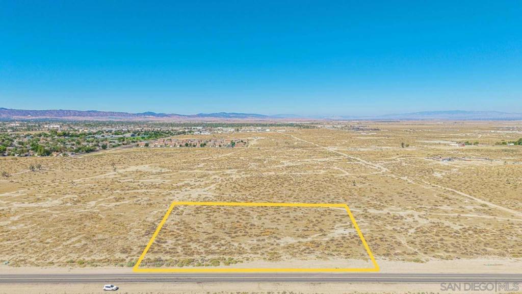 0 Challenger Way Lancaster, CA 93535 - Photo 4 of 43 a view of an ocean