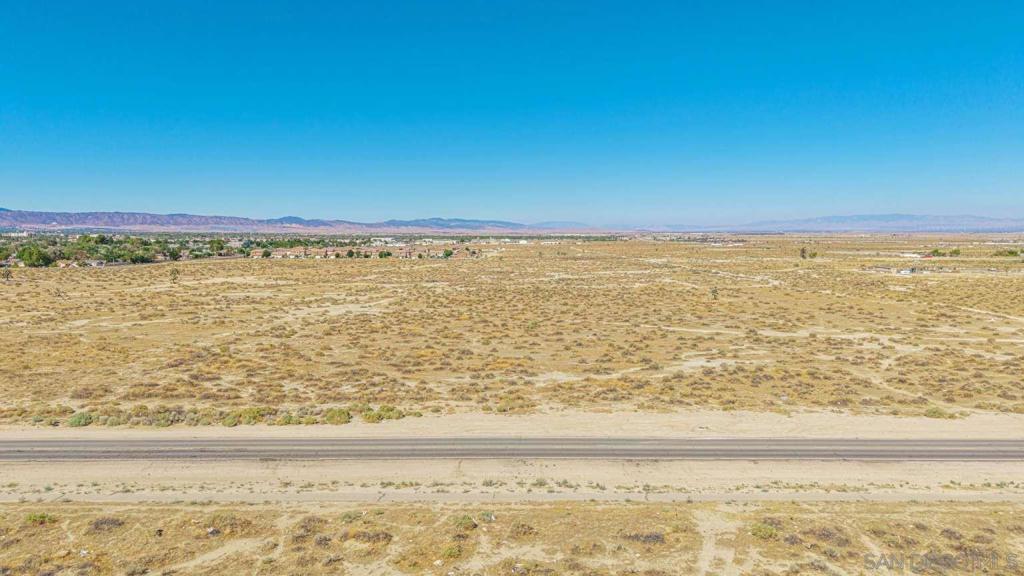 0 Challenger Way Lancaster, CA 93535 - Photo 6 of 43 a view of an ocean