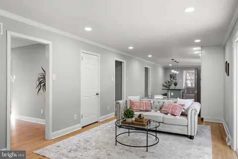 $584,900 | 506 Cambridge Drive, Newark, DE 19711