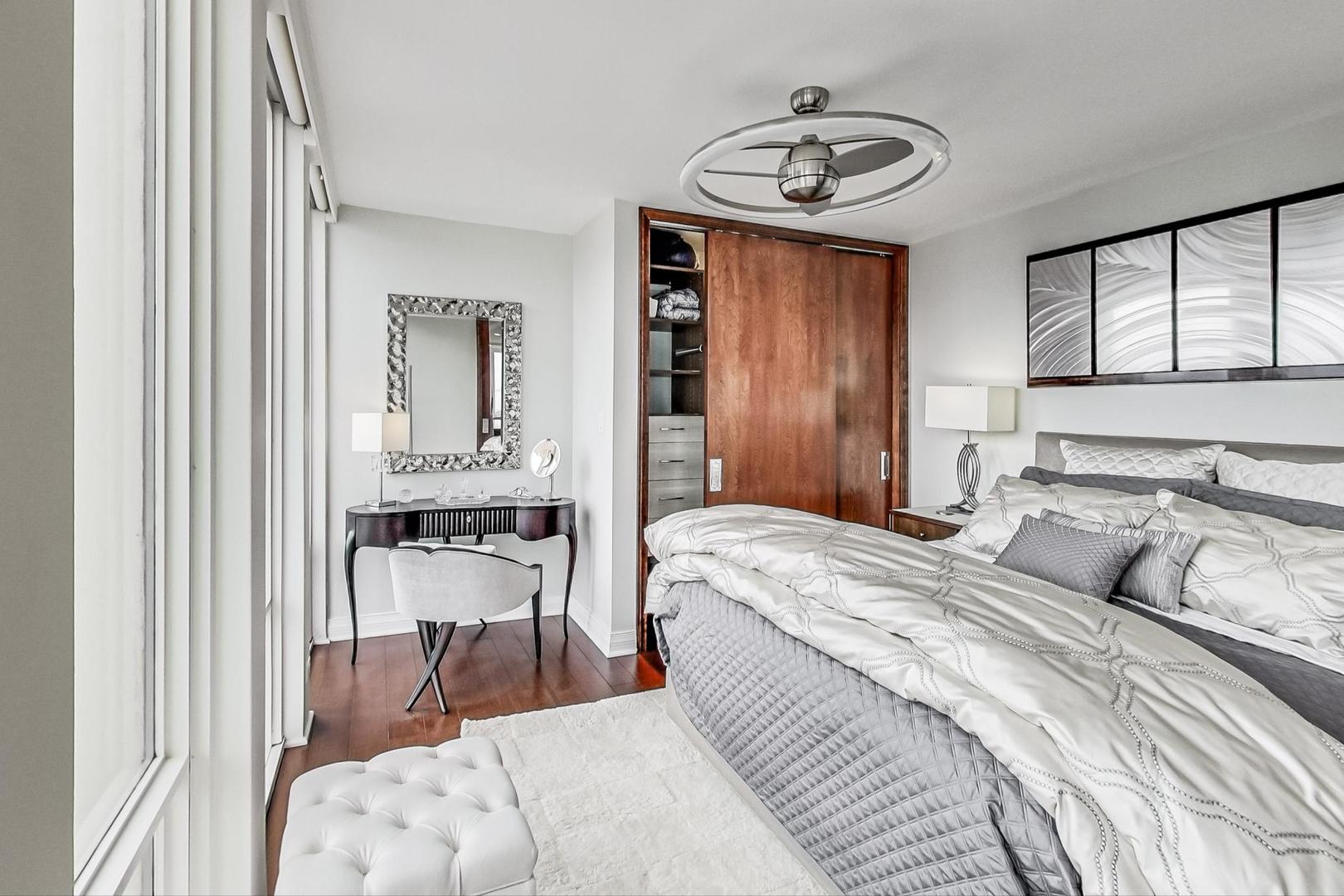 200 East Delaware Place, Unit 30C Chicago, IL 60611 - Photo 34 of 57