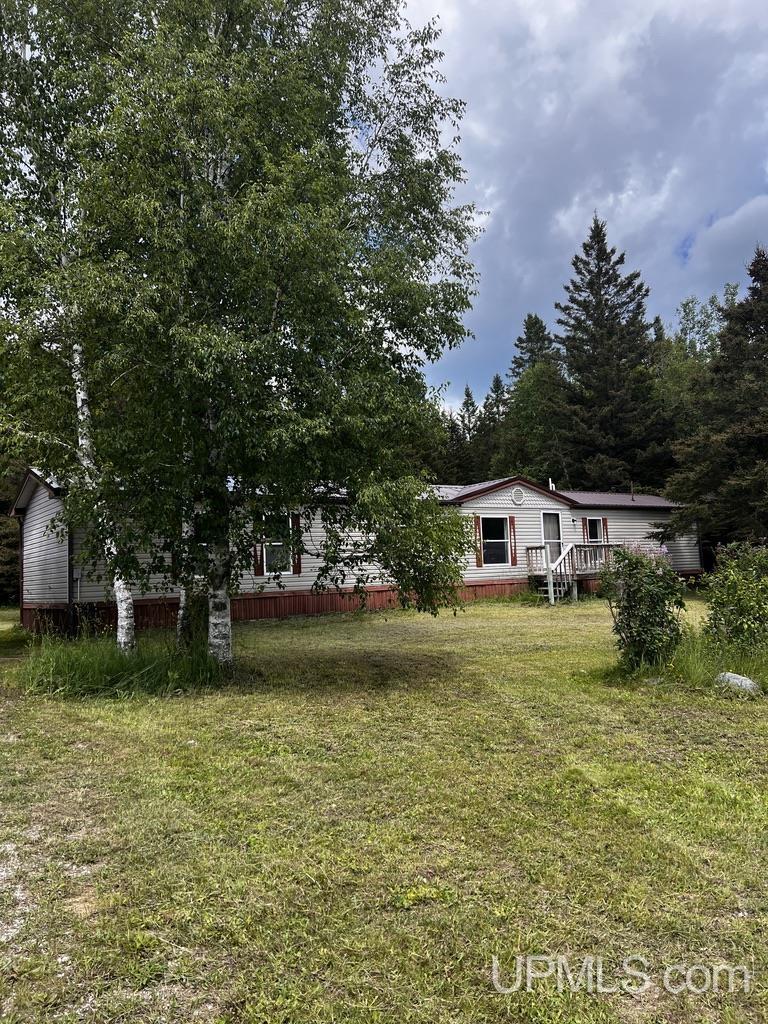372 W Charles Moran Road St. Ignace, MI 49781 - Photo 23 of 32