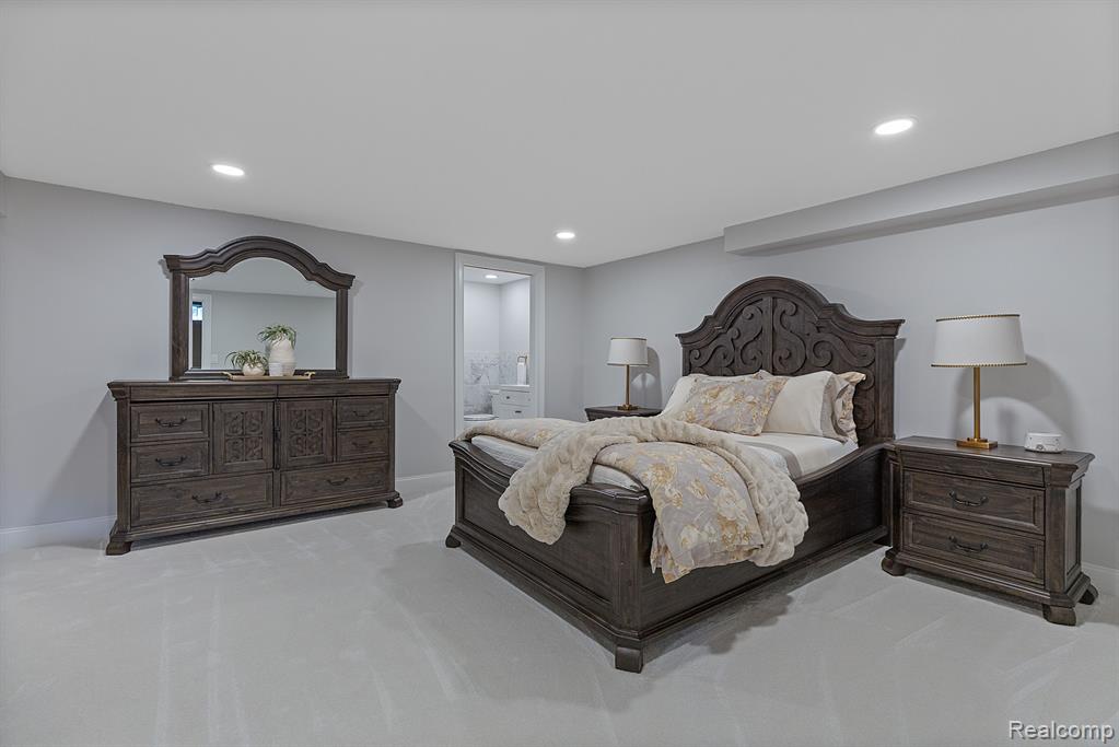 2599 Munster Road Rochester Hills, MI 48309 - Photo 41 of 58