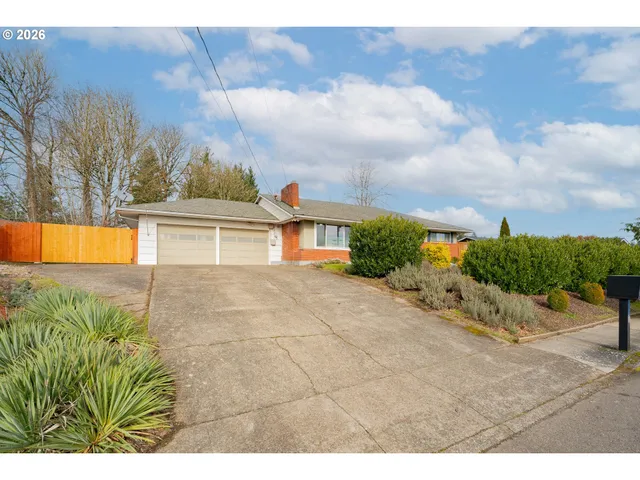 $625,000 | 715 Northeast 22nd Avenue, Camas, WA 98607