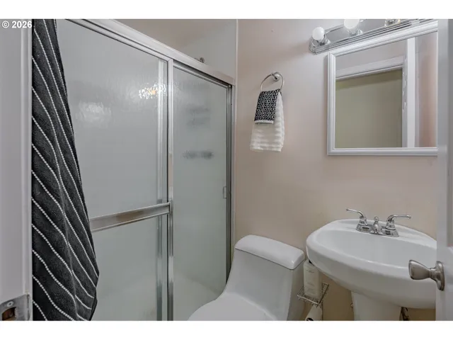 $625,000 | 715 Northeast 22nd Avenue, Camas, WA 98607