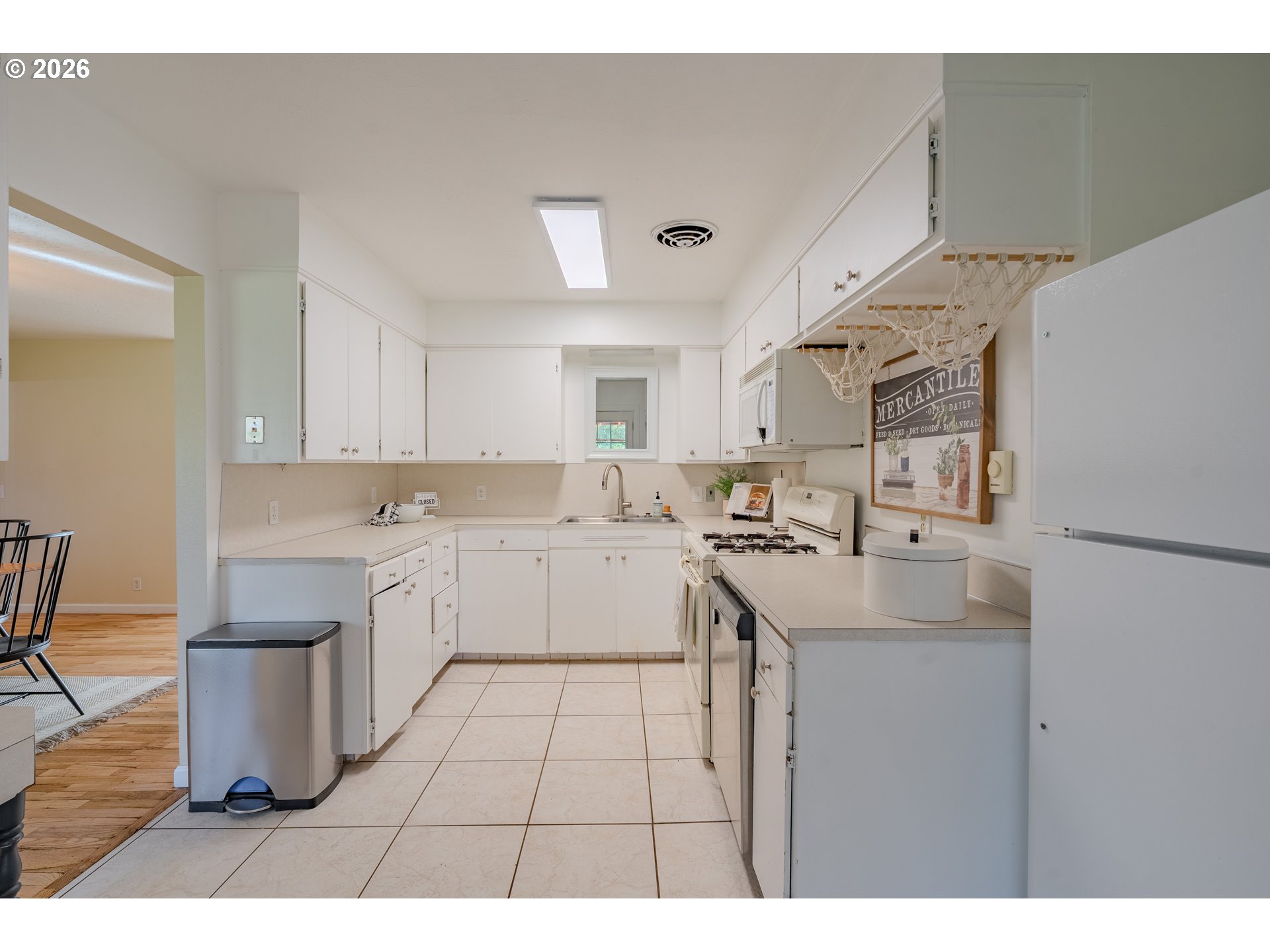 715 Northeast 22nd Avenue Camas, WA 98607 - Photo 10 of 48