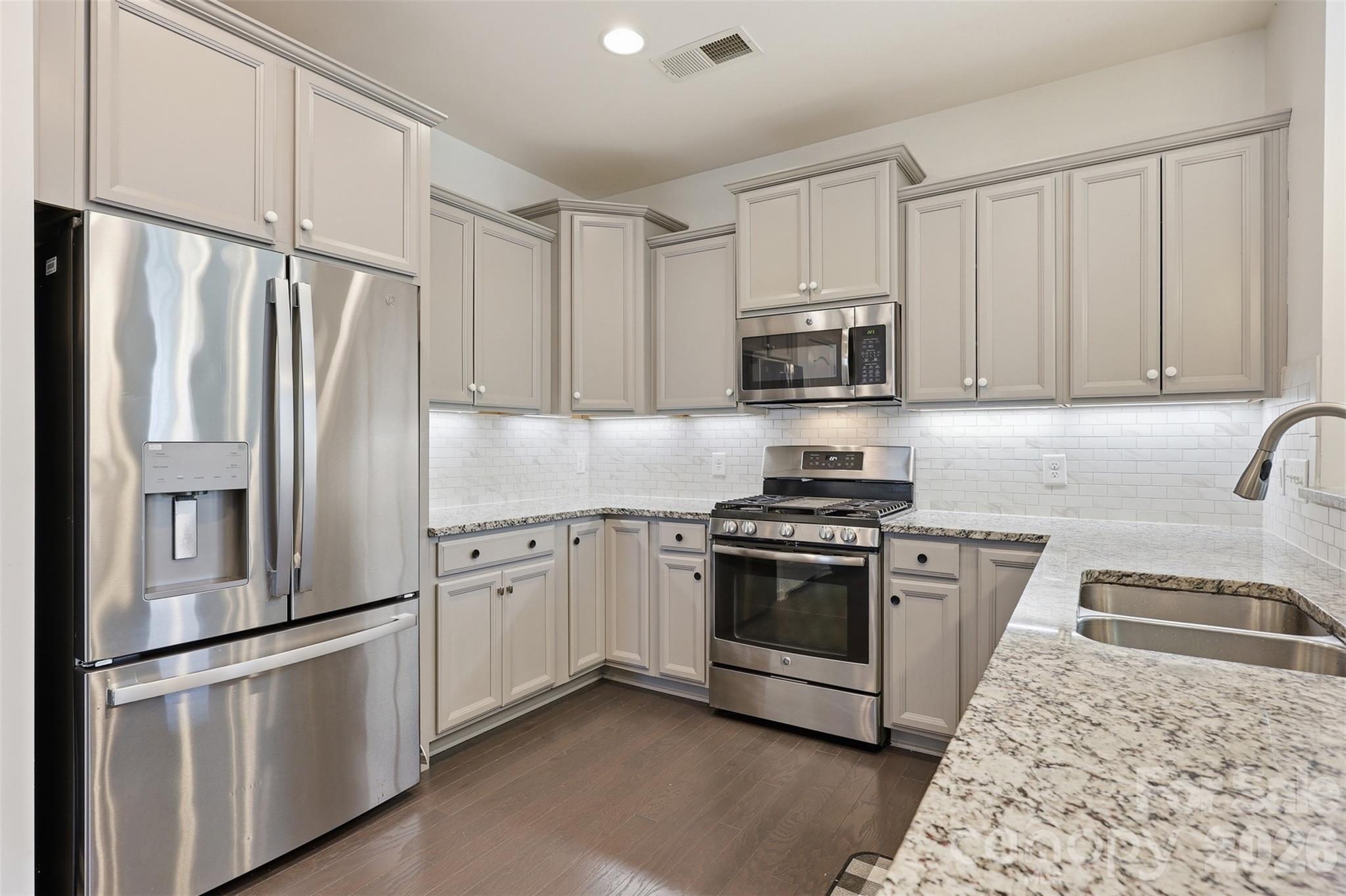 3176 Bridgewater Street Lancaster, SC 29720 - Photo 9 of 38