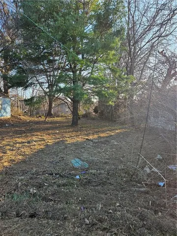 $6,500 | 11105 East Us 24 Highway, Independence, MO 64054