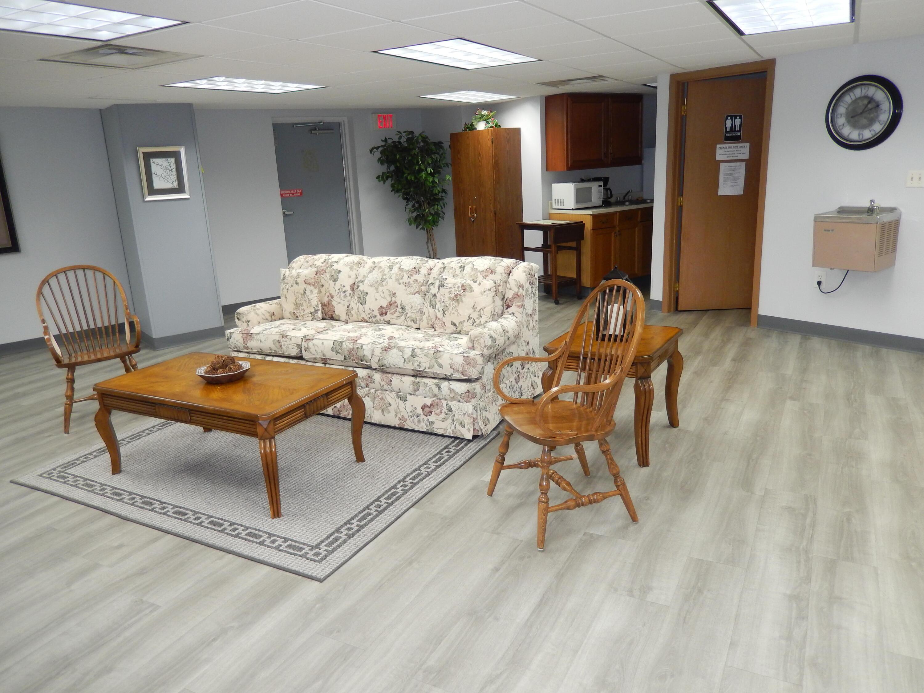 3941 Karl Road, Unit 322 Columbus, OH 43224 - Photo 37 of 42 Entry / Gathering Area