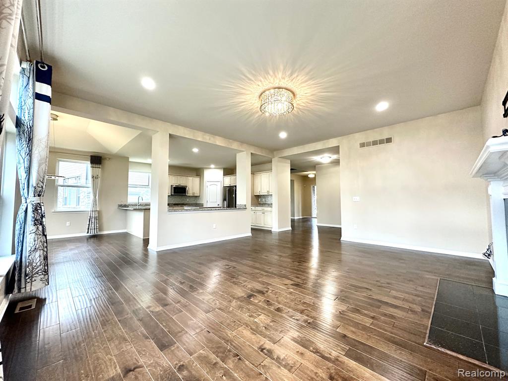 3922 Somerset Circle Rochester, MI 48309 - Photo 18 of 45 Gallery Image 18