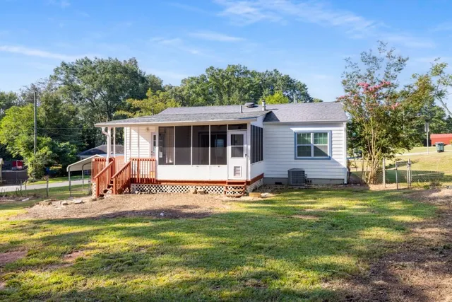 $2,300 | 1801 Crestridge Drive Southeast, Marietta, GA 30067