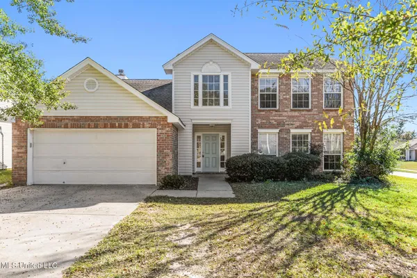 $277,900 | 860 Brentwood Drive, Biloxi, MS 39532