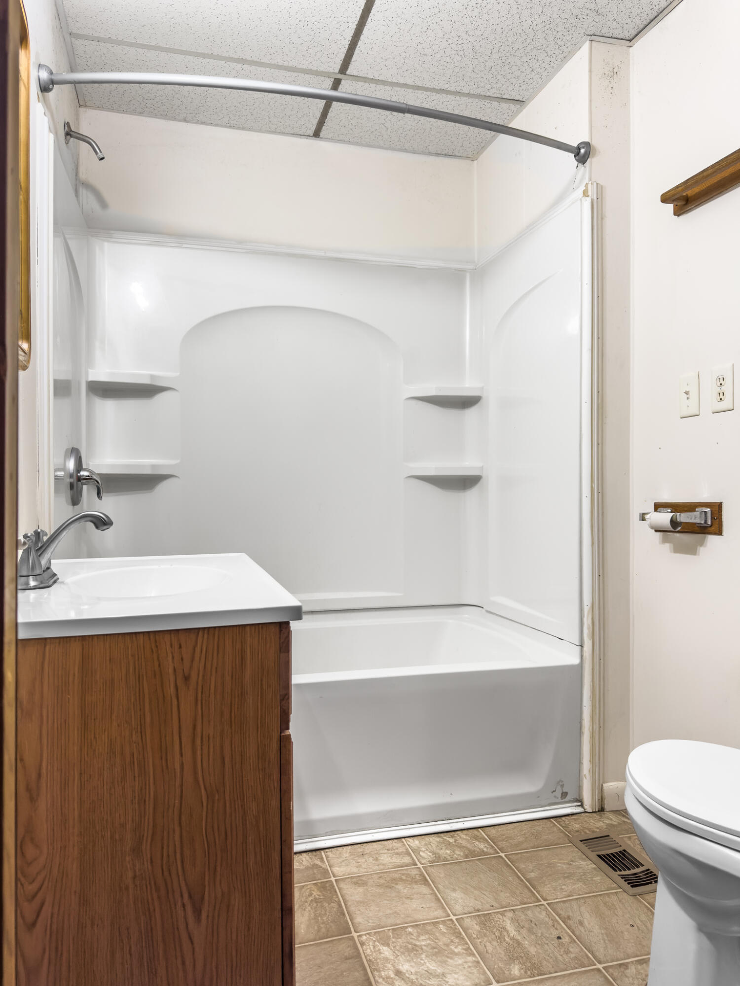 1922 Pushaw Road Glenburn, ME 04401 - Photo 15 of 25 Pushaw Interiors-10