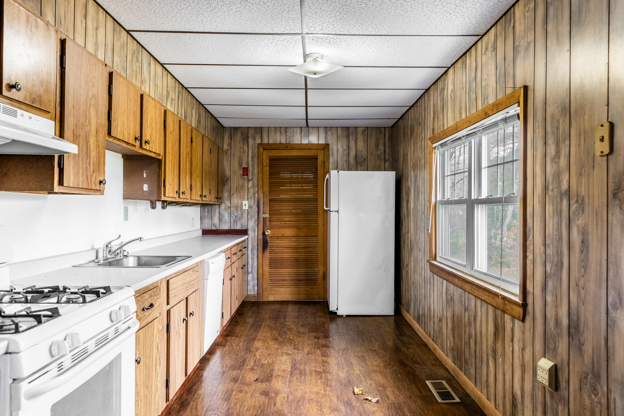 1922 Pushaw Road Glenburn, ME 04401 - Photo 6 of 25 Pushaw Interiors