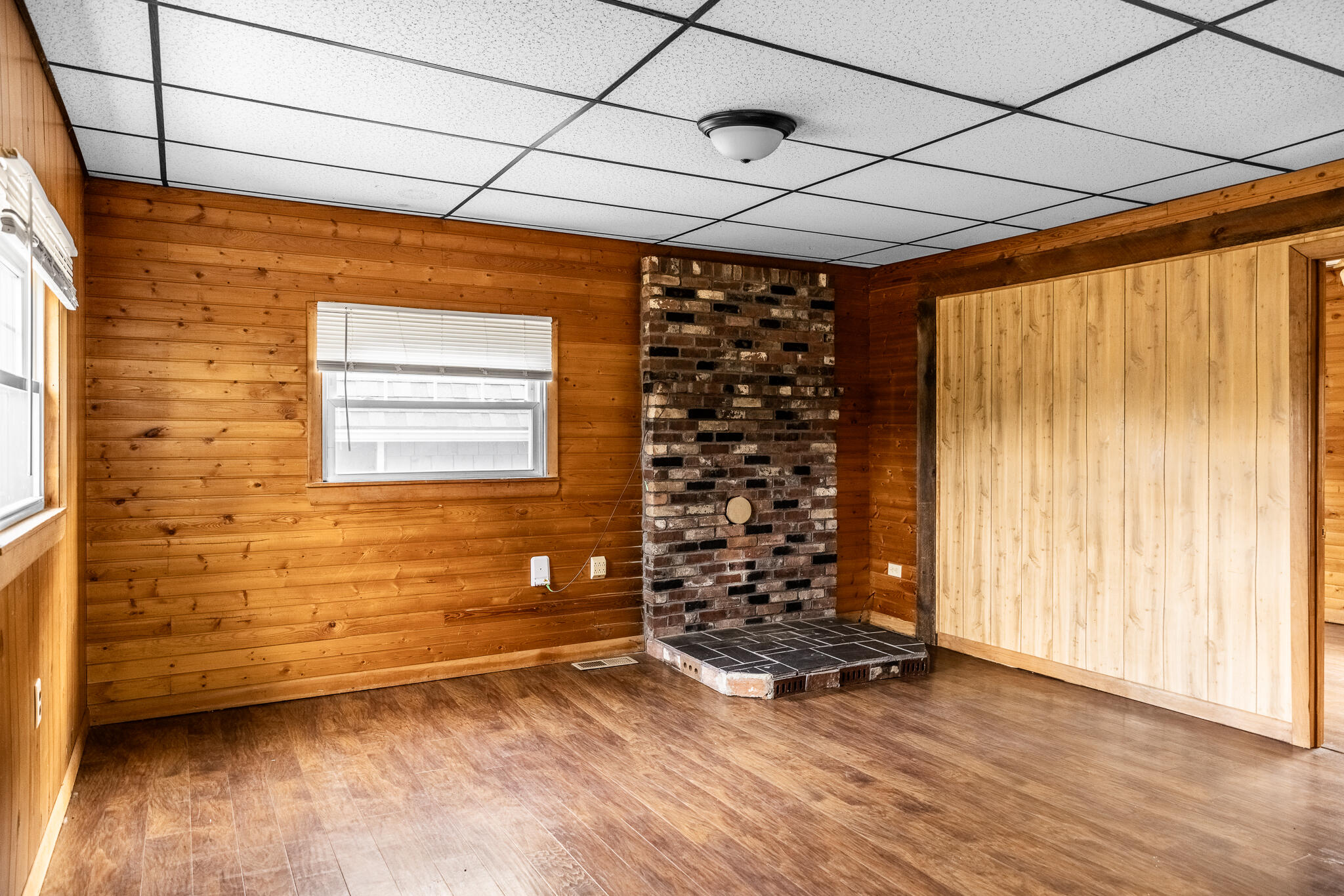 1922 Pushaw Road Glenburn, ME 04401 - Photo 9 of 25 Pushaw Interiors-3